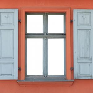 4 Essential Features of Window Shutters