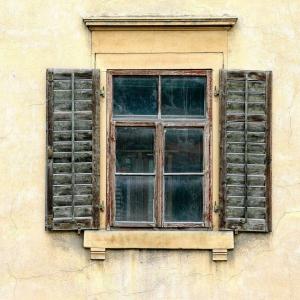3 Signs It’s Time To Replace Your Window Shutters