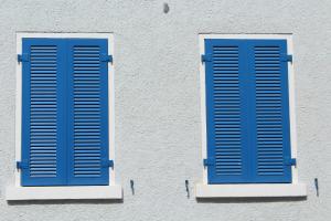 4 Defining Characteristics of a Trustworthy Manufacturer of High-Quality Toronto Shutters