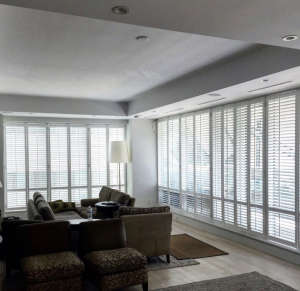 Differences Between California and Plantation Shutters