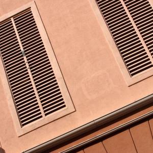 Your Guide to California Shutters